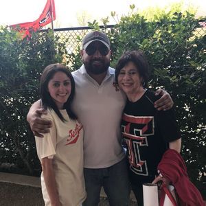 Meet your Posher, Adrian